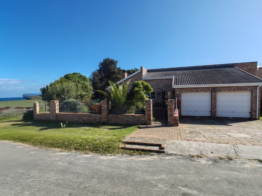 3 Bedroom Property for Sale in De Kelders Western Cape